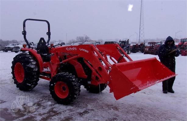 2022 Kubota MX5400DT Tractor