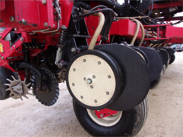 2013 White 8523 Planter