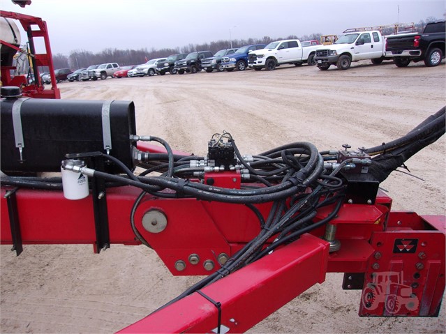 2013 White 8523 Planter