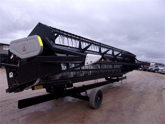 2001 Gleaner 825 Header Flex