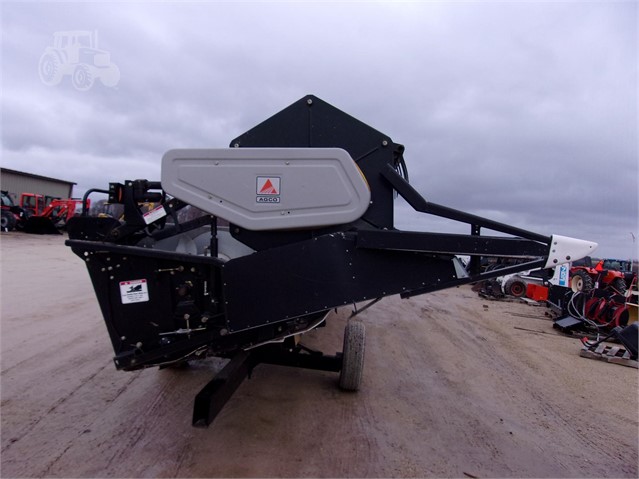 2001 Gleaner 825 Header Flex