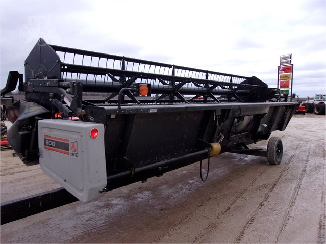 2001 Gleaner 825 Header Flex