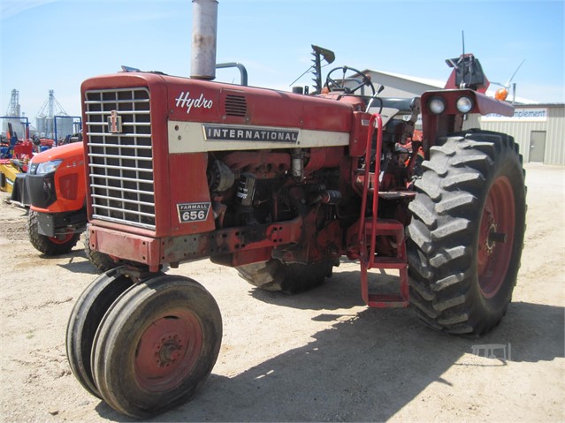 1968 International 656 Tractor