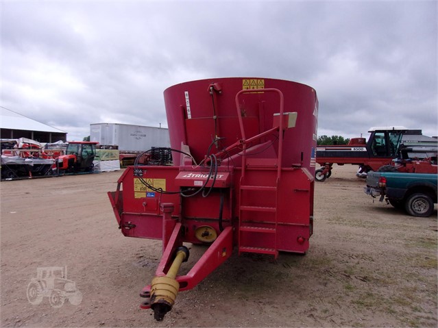 2005 Trioliet SOLOMIX 1-800VL Feed Wagon