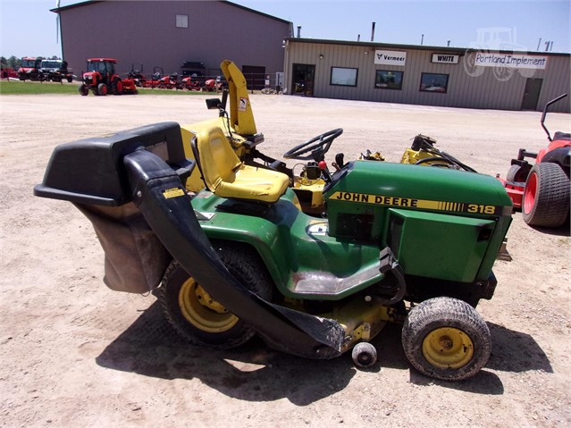 1992 John Deere 318 Garden Tractor