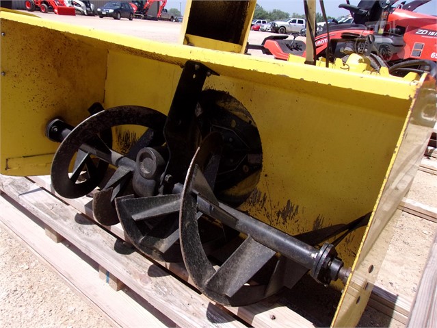 1992 John Deere 318 Garden Tractor