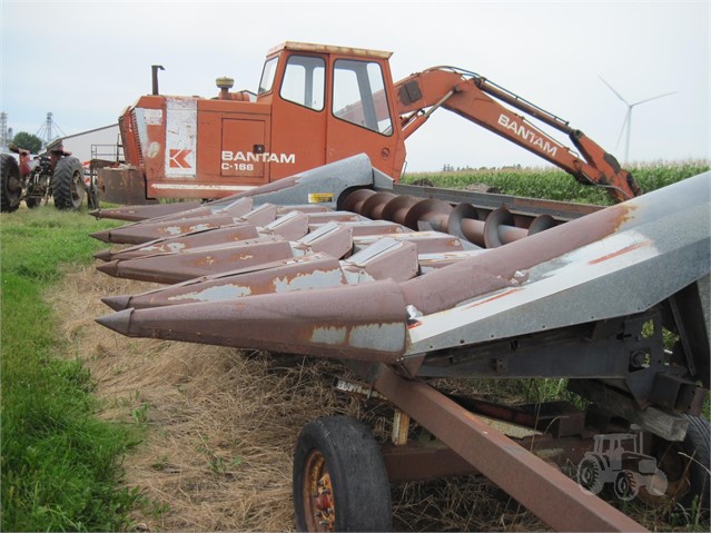 Gleaner N630 Header Corn Head