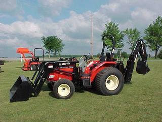 2005 Branson 3820 Tractor Compact