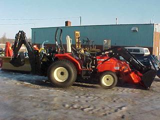 Branson 3820 Tractor 4WD