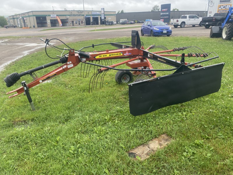2022 Pequea HR939 Rake