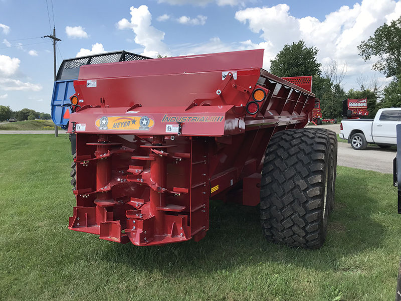 2022 Meyer SXIC720T Manure Spreader