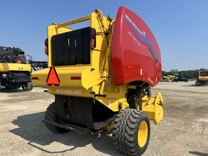 2024 New Holland RB450 Baler/Round