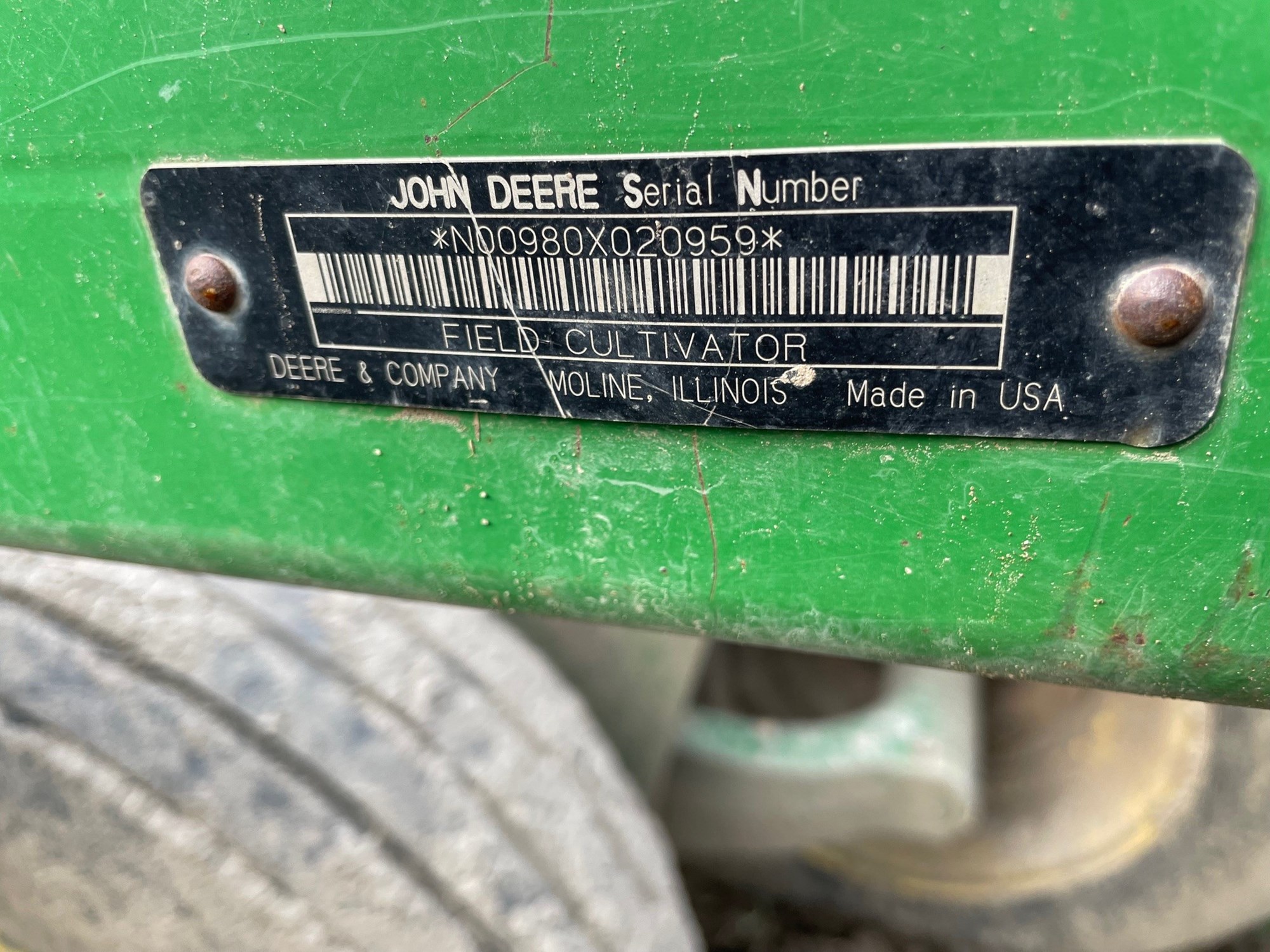 2004 John Deere 980-36 Field Cultivator