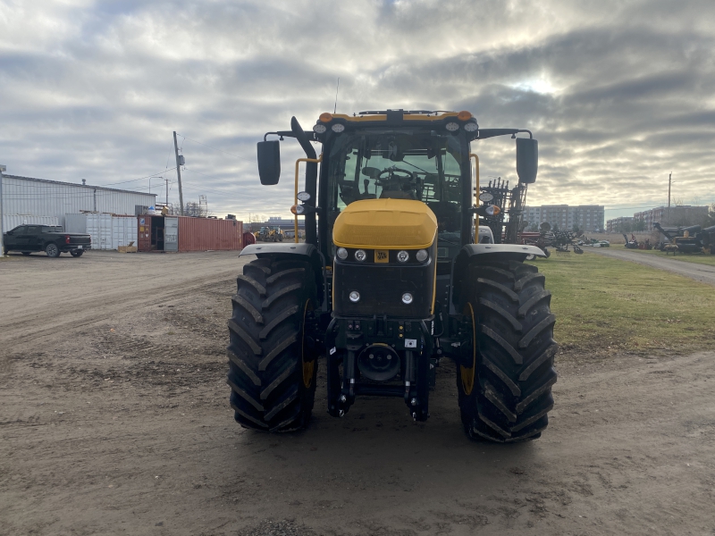 2024 JCB 4220 FASTRAC Tractor