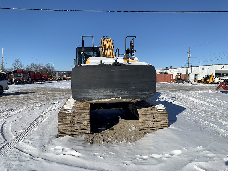 2018 JCB JS220LC Excavator