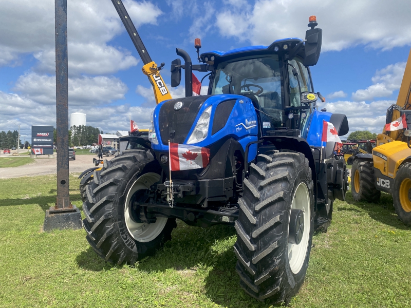 2025 New Holland T7.260 PLMI Tractor