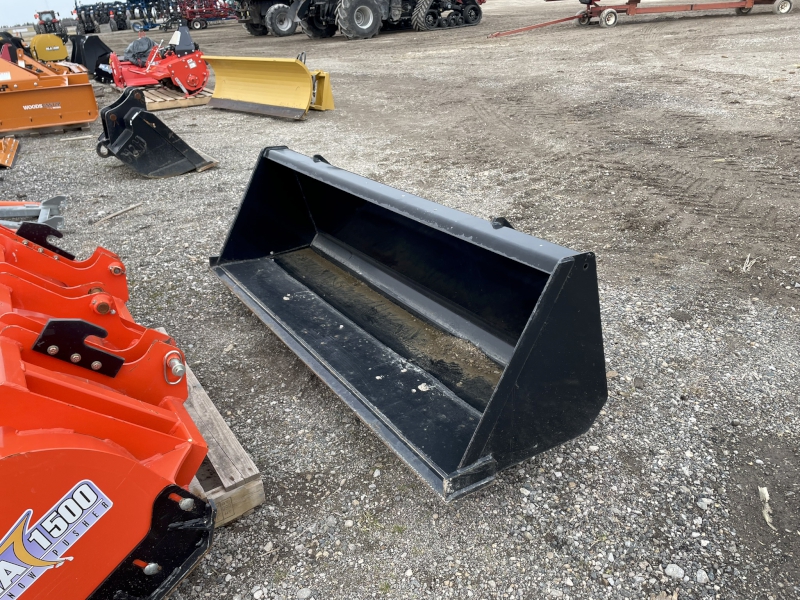 2022 Yanmar 72" Bucket