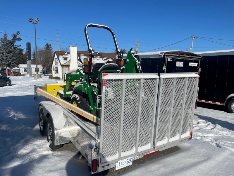 2023 John Deere 1025R Tractor Compact