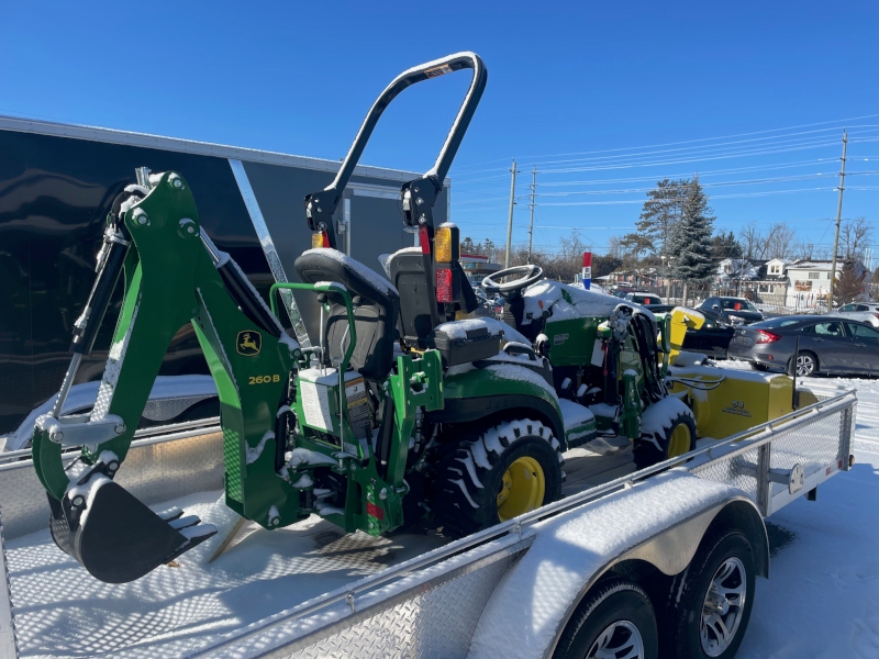 2023 John Deere 1025R Tractor Compact