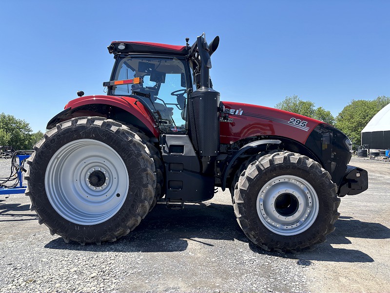 2026 Case IH MAGNUM 295 Tractor