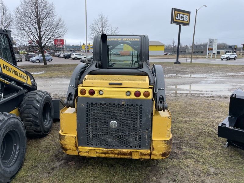 2017 New Holland L220 Skid Steer Loader