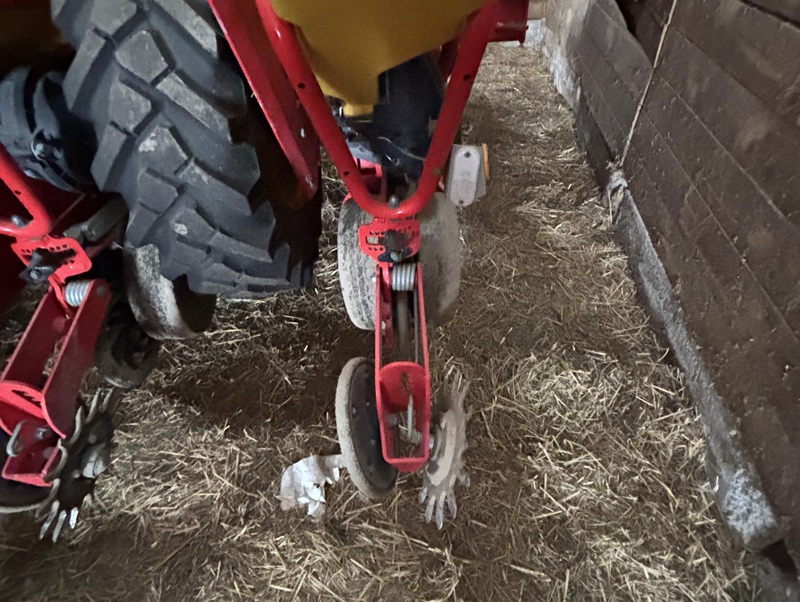 2021 Vaderstad TEMPO 8 Planter