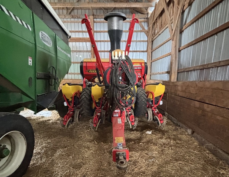 2021 Vaderstad TEMPO 8 Planter