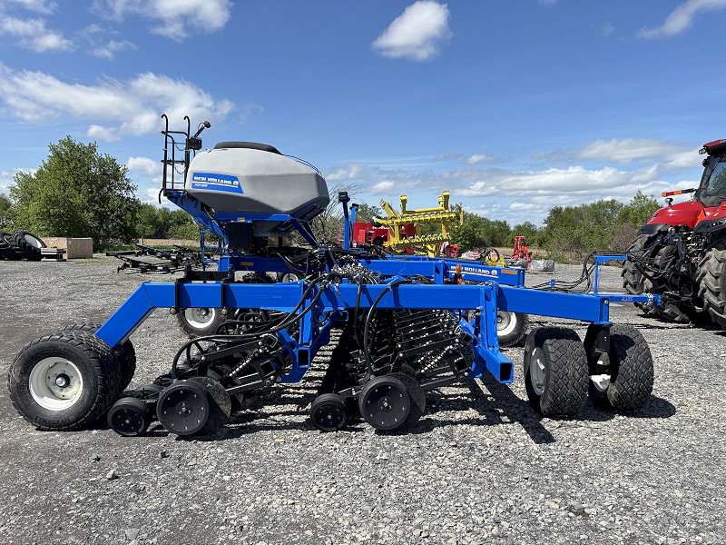 2024 New Holland P2185 40FT 7 Air Drill
