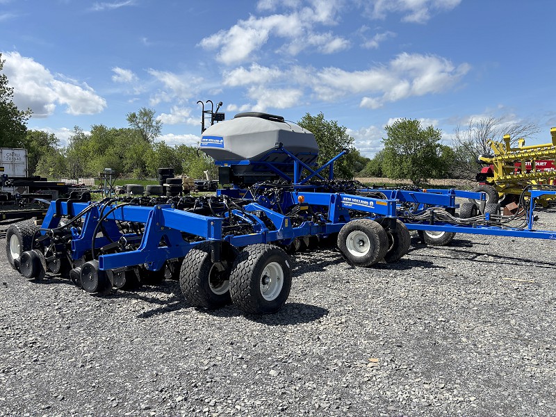 2024 New Holland P2185 40FT 7 Air Drill
