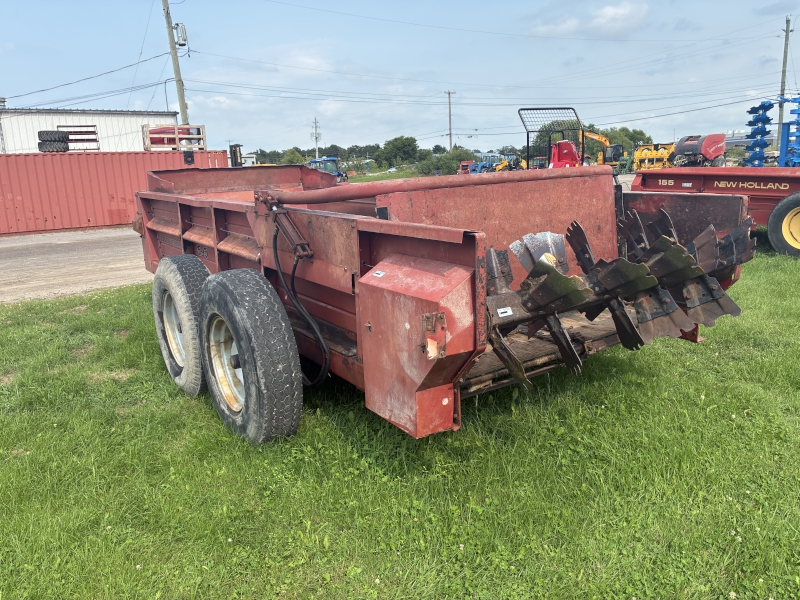 1988 Case IH 595 Manure Spreader
