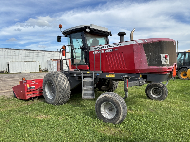 2014 Massey Ferguson WR9760 Windrower