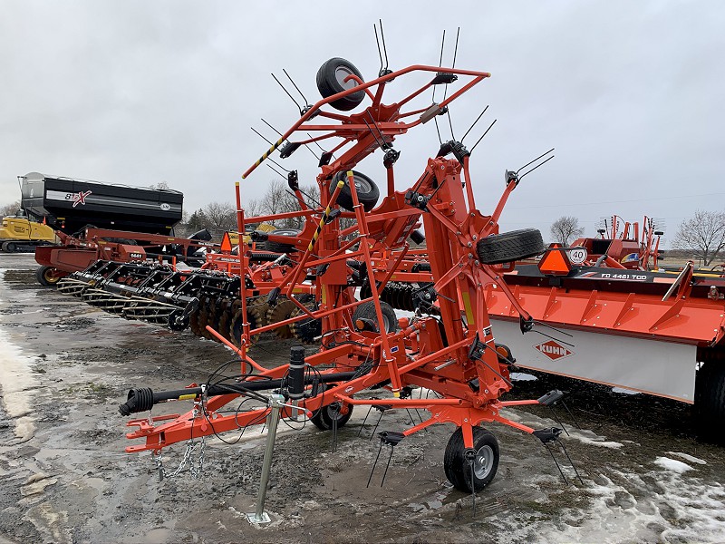 2025 Kuhn GF7803THA Tedder