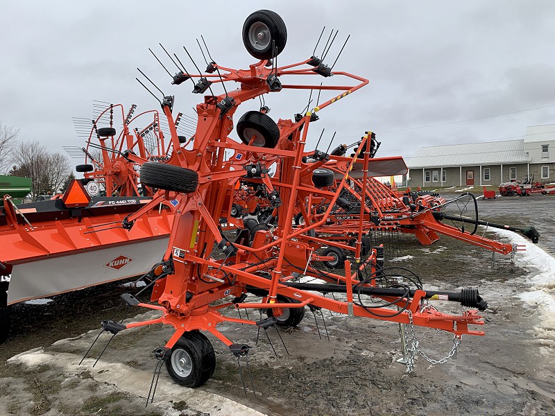 2025 Kuhn GF7803THA Tedder