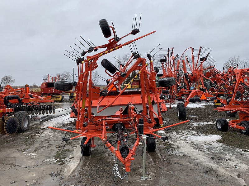 2025 Kuhn GF7803THA Tedder