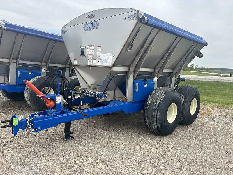 2025 Doyle 8-TON COMBO Fertilizer Spreader