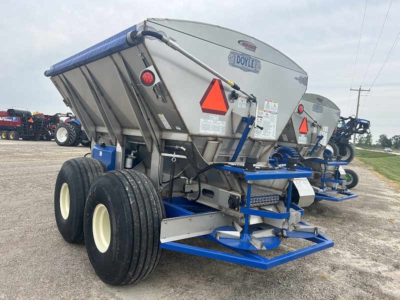 2025 Doyle 8-TON COMBO Fertilizer Spreader