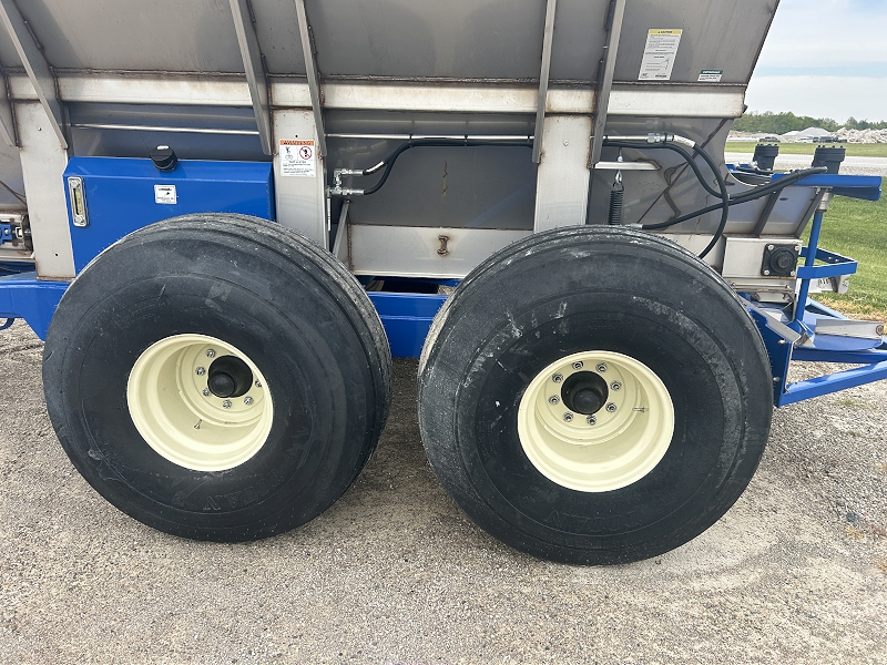 2025 Doyle 8-TON COMBO Fertilizer Spreader