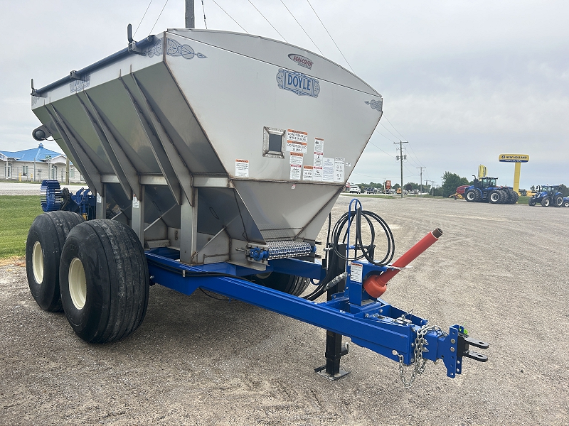 2025 Doyle 8-TON COMBO Fertilizer Spreader