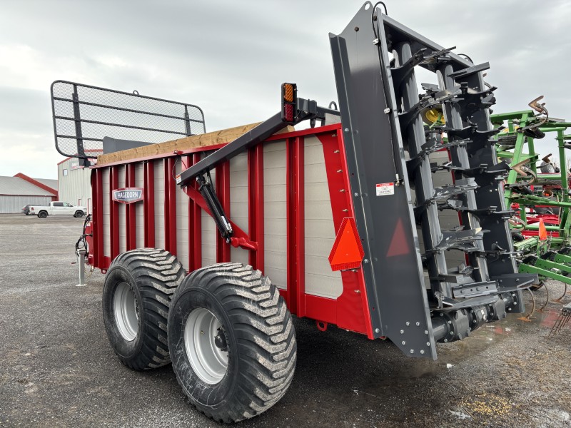 2025 Hagedorn 5440 Manure Spreader