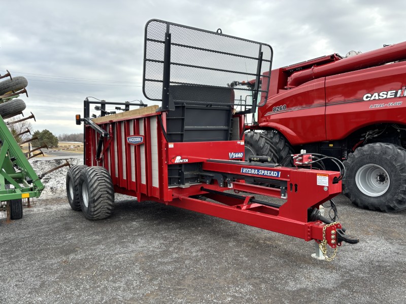 2025 Hagedorn 5440 Manure Spreader
