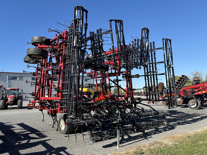 2025 Salford 700-44 Field Cultivator