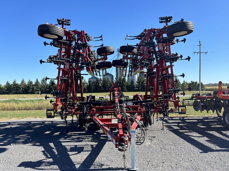 2025 Salford 700-44 Field Cultivator