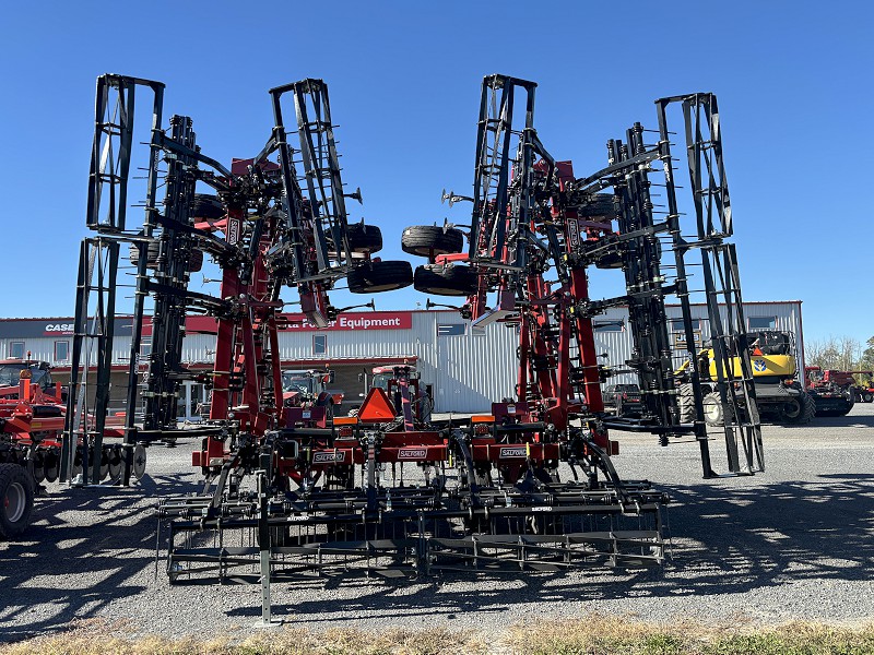 2025 Salford 700-44 Field Cultivator
