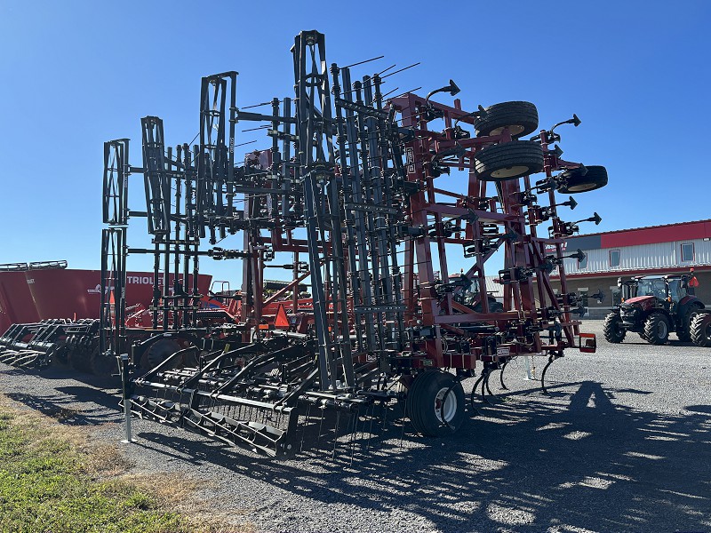 2025 Salford 700-44 Field Cultivator