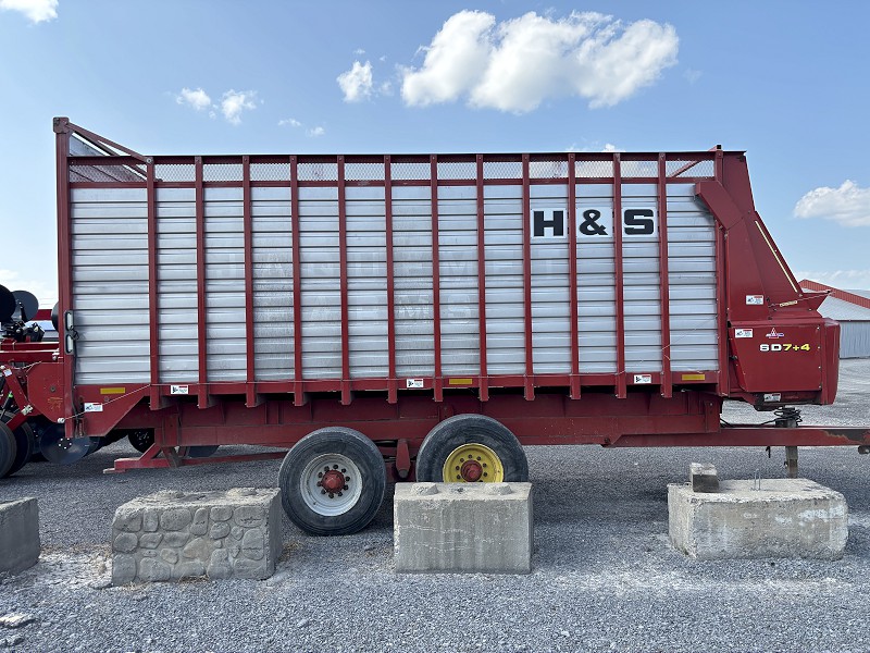 2014 H&S SD7+4 Forage Box