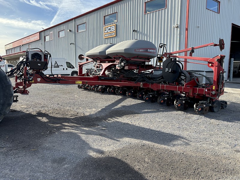 2013 Case IH 1255-12R Planter