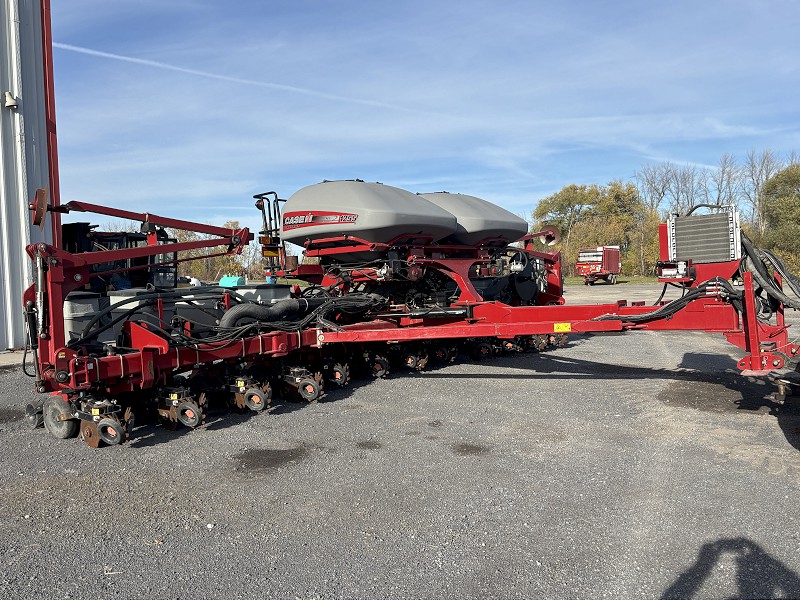 2013 Case IH 1255-12R Planter