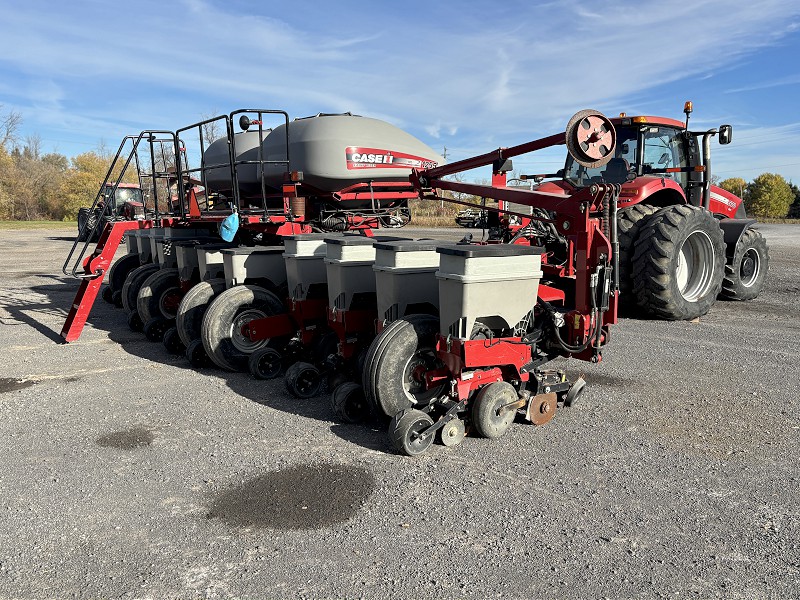 2013 Case IH 1255-12R Planter