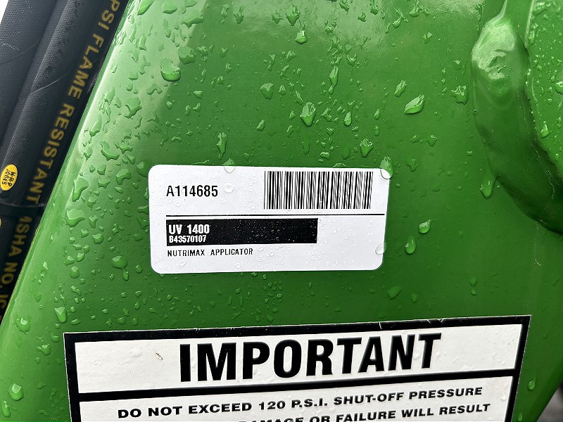 2023 Unverferth 1400 Applicator