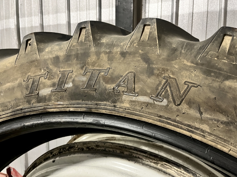 2006 Titan 320/90R50 Tires